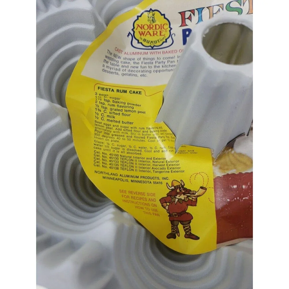 Vintage 1980s Nordic Ware Fiesta Party Pan Cast Aluminum Harvest Gold NOS USA